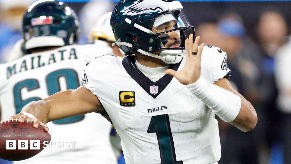 Hurts loses ball twice on same play as Eagles beaten