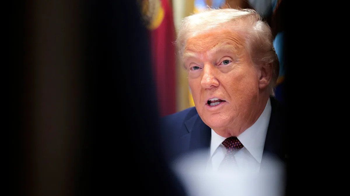 Opinion: Donald Trump Is Going Down—and He Knows It – Yahoo